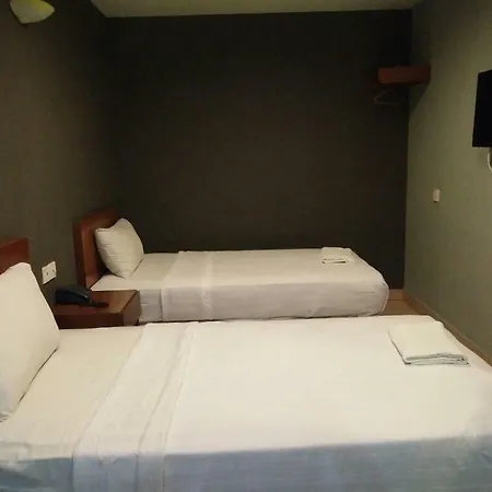3 Hotel Sadong Jaya